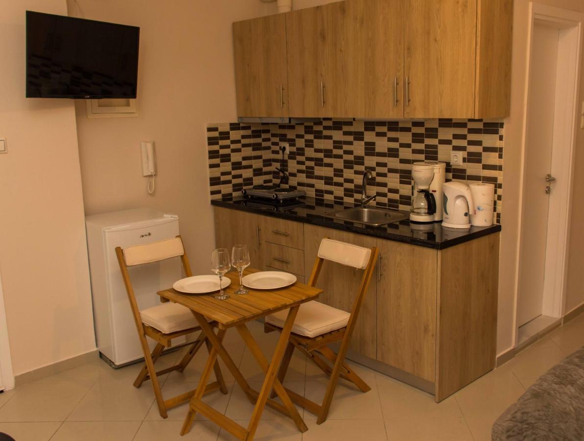 Central Luxury Studio Corinth Exterior foto