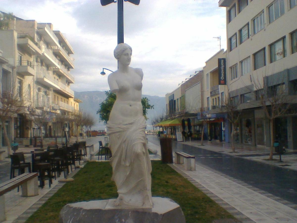Central Luxury Studio Corinth Exterior foto